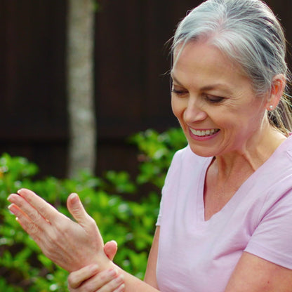 Hempvana Arthritis Pain Relief Gel, Ultra-Strength for Arthritis in Muscles & Joints. Enriched with Hemp Seed Oil, AS SEEN ON TV. Non-Greasy. Targeted Long-Lasting Relief. Works Fast, 4 Oz.